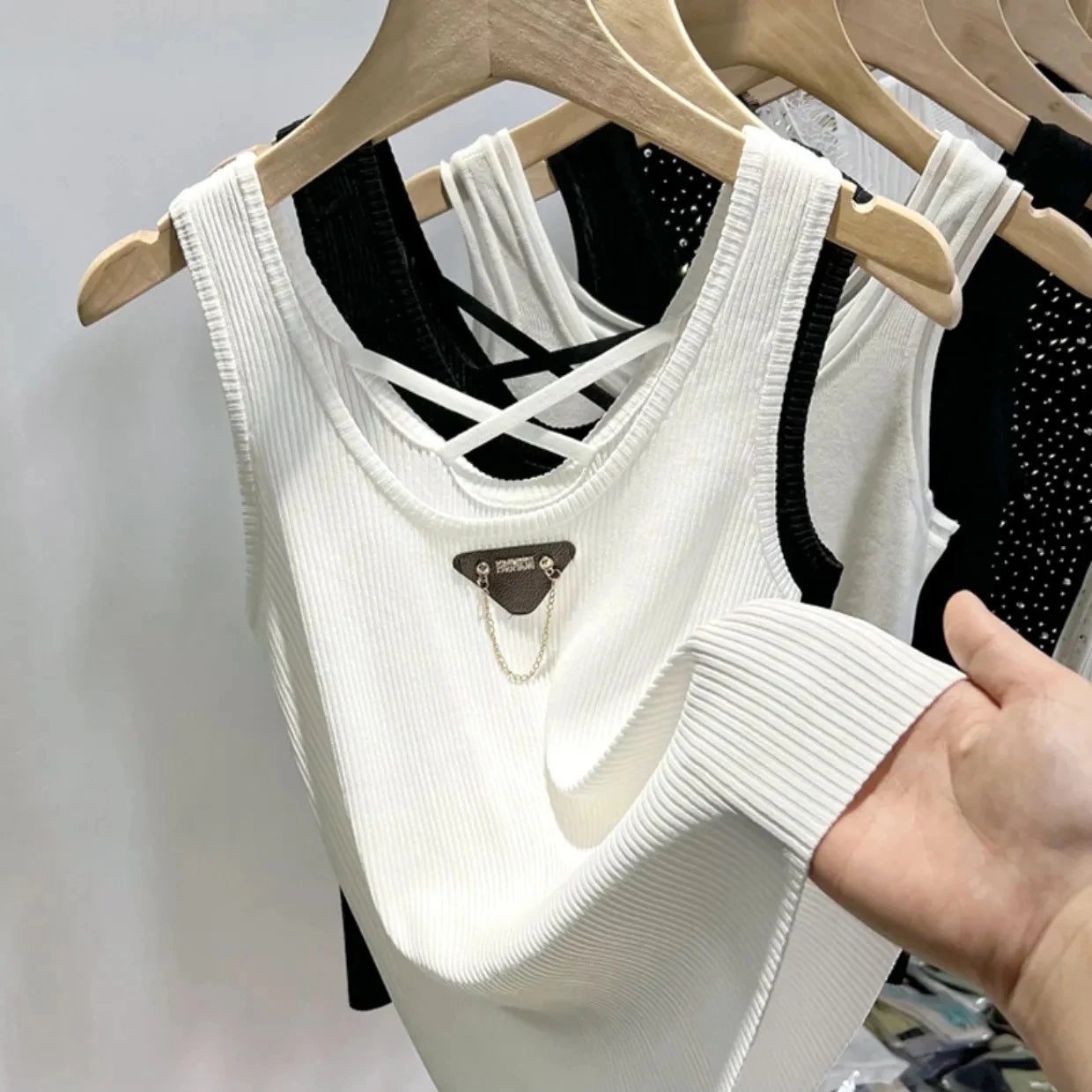 Chic Sleeveless Tank Top
