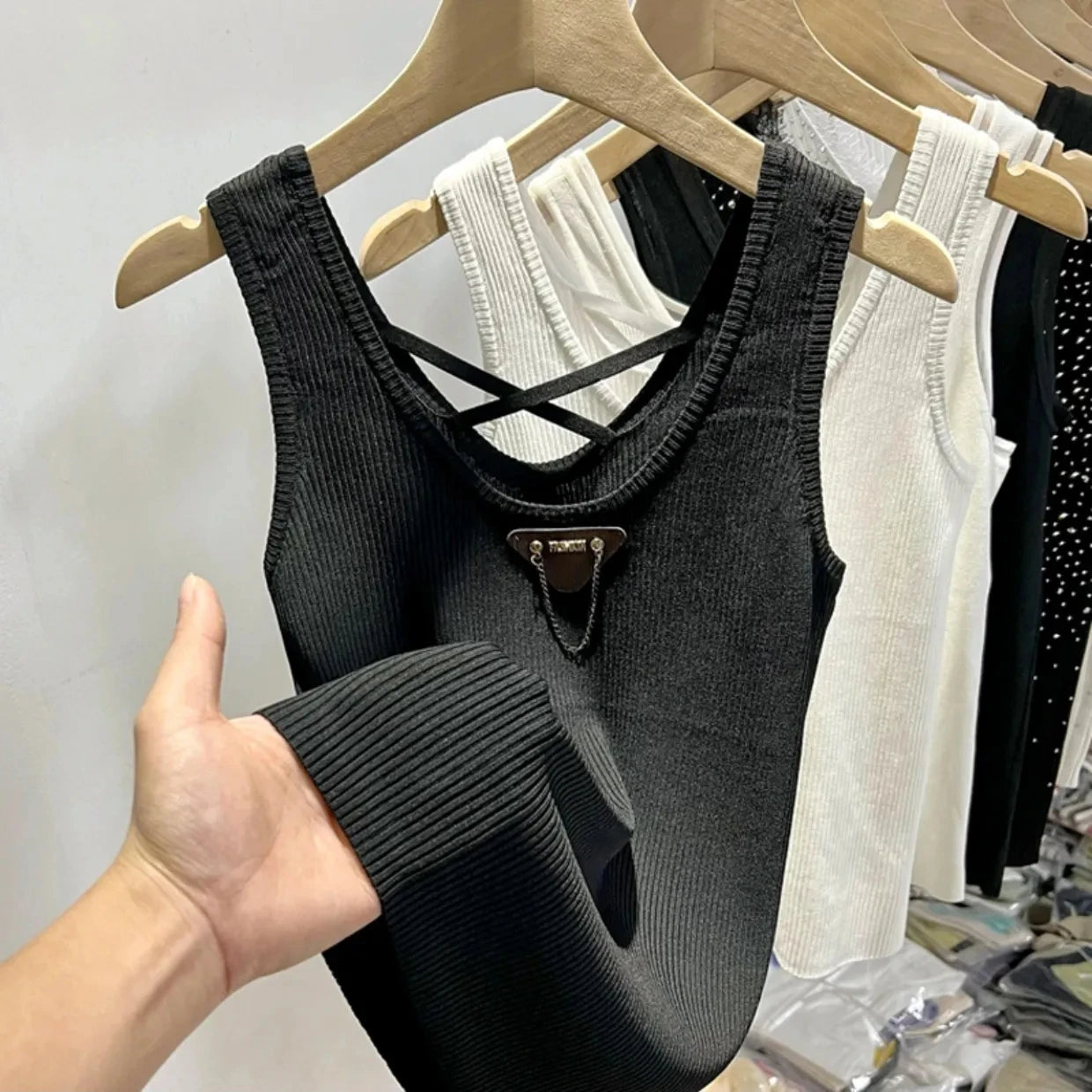 Chic Sleeveless Tank Top